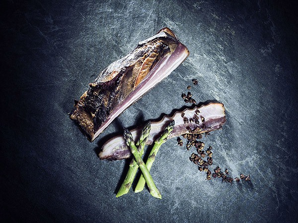 rohessspeck-serbische-fleischspezialitaet-metzgerei-milosavljevic-tamagni-getraenke-ag